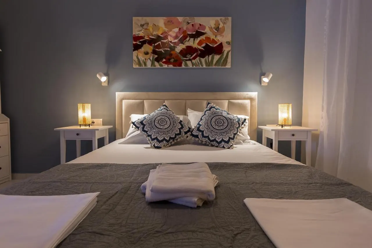 Maya Apartments Hanioti Greece