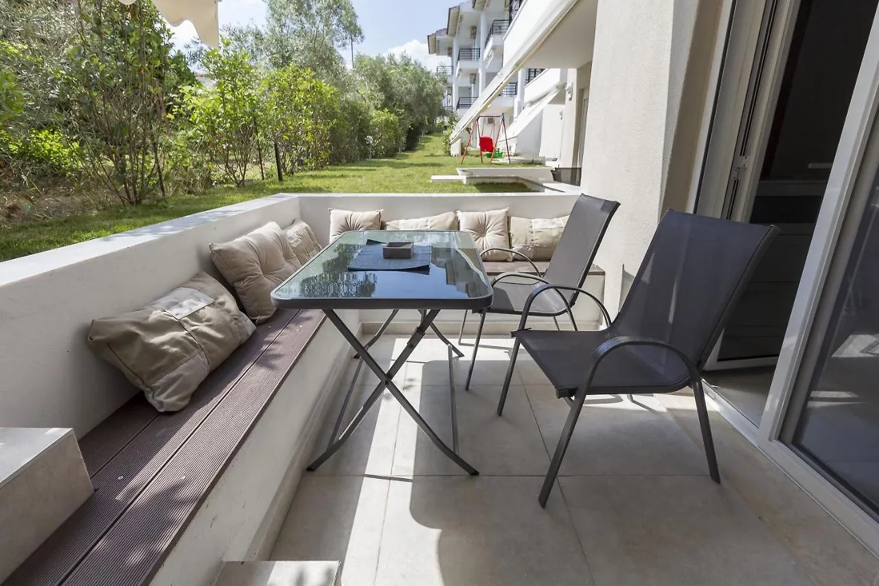 Maya Apartments Hanioti 0*,