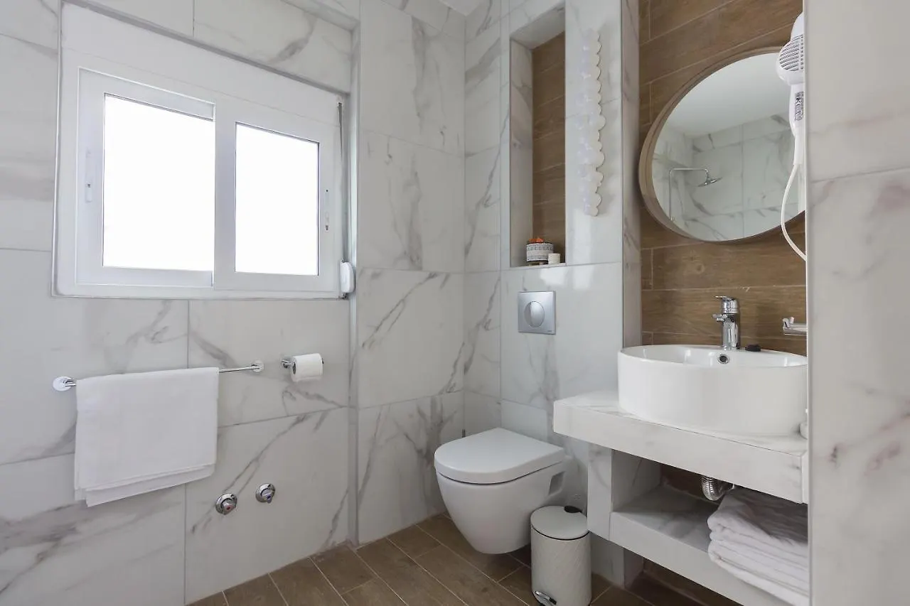 Maya Apartments Ханиоти